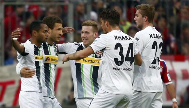  德甲黑马弗赖堡爆冷击败拜仁引热议  